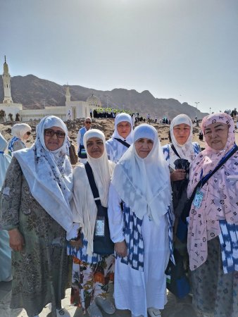 ZARAFSHONLIK ZIYORATCHILAR MUBORAK HAJ SAFARIDA