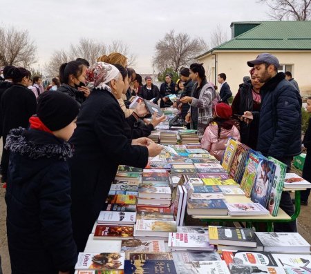 Kitob aksiyasida 400 ta kitob xarid qilindi