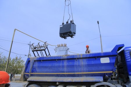 ZARAFSHON SHAHAR YANGI ZARAFSHON MAHALLASINING ELEKTR TA'MINOTI YAXSHILANMOQDA