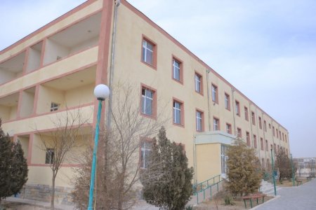 #JARAYON  Shahar hokimi Nazirbek  Raxmonov hokim o‘rinbosari O.Xakimov hamrohligida tibbiyot texnikumiga tashrifi davomida obodonlashtirish ishlari va yotoqxona faoliyatini ko‘zdan kechirdi.
