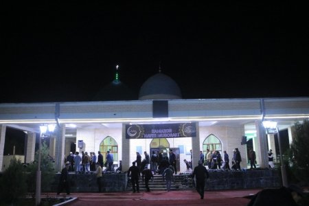 Bugun erta tongda Zarafshon shahridagi jome masjidida Ramazon hayiti namozi oʻqildi.